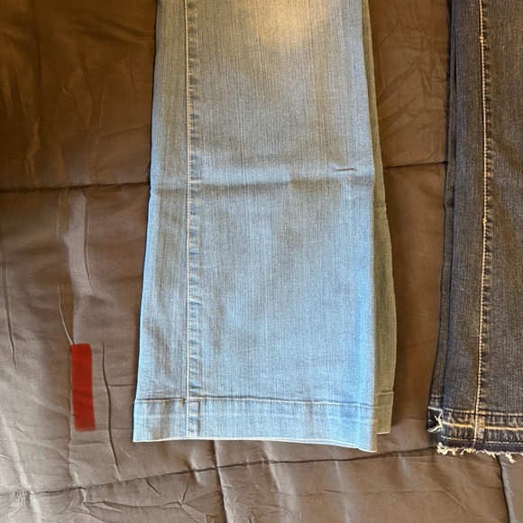 4 pairs of Torrid jeans, size 20 - Picture 3 of 9